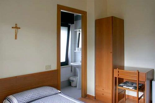 Casa Per Ferie Eremo Santa Rosa Da Lima Hotel โรม ภายนอก รูปภาพ
