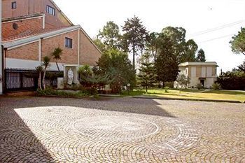 Casa Per Ferie Eremo Santa Rosa Da Lima Hotel โรม ภายนอก รูปภาพ